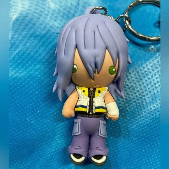 Kingdom Hearts - Mystery Bag Keychains - Sora, Kairi & Riku - The Destiny  Trio - Picture 7 of 7